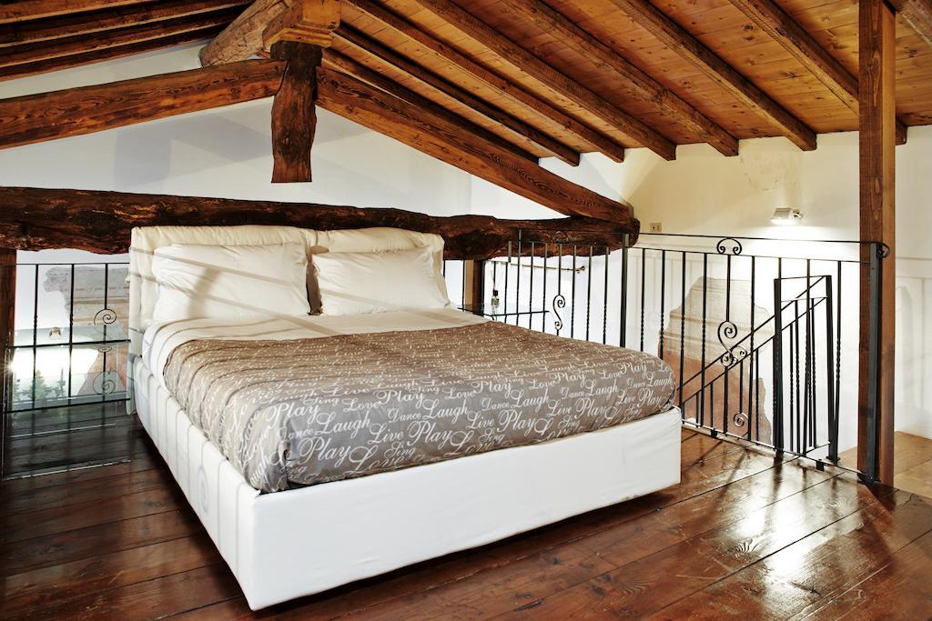 P&P Piazza Bergamo Apartment Bilik gambar