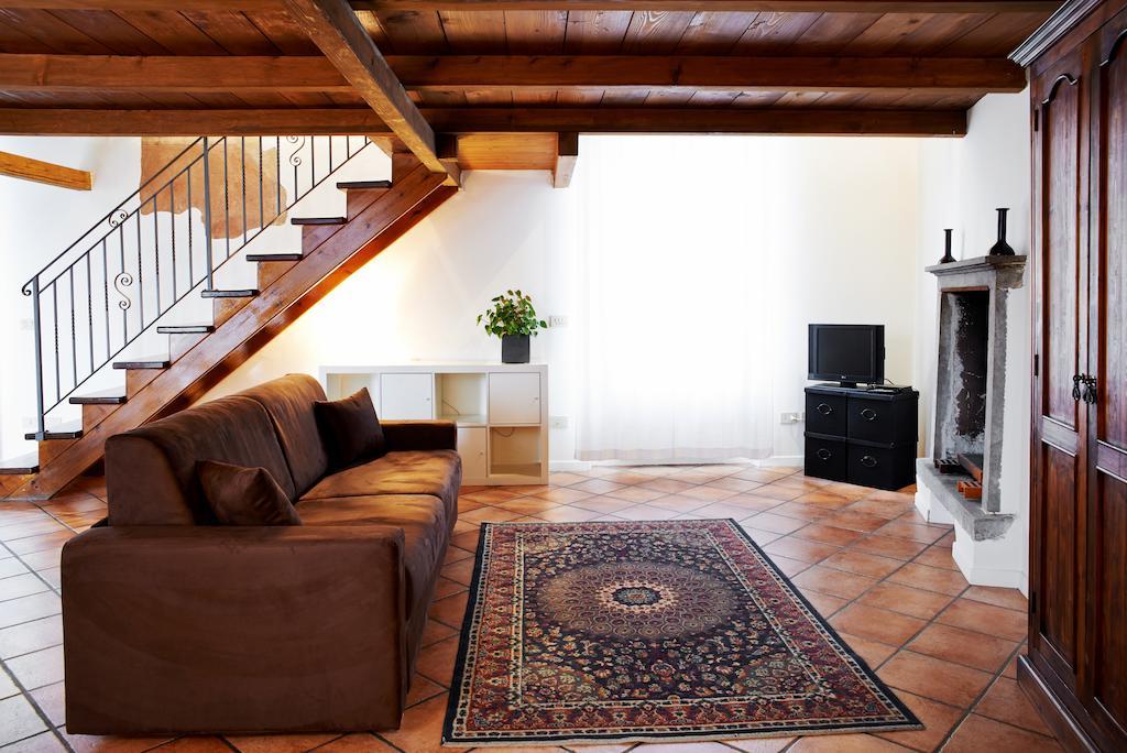 P&P Piazza Bergamo Apartment Luaran gambar